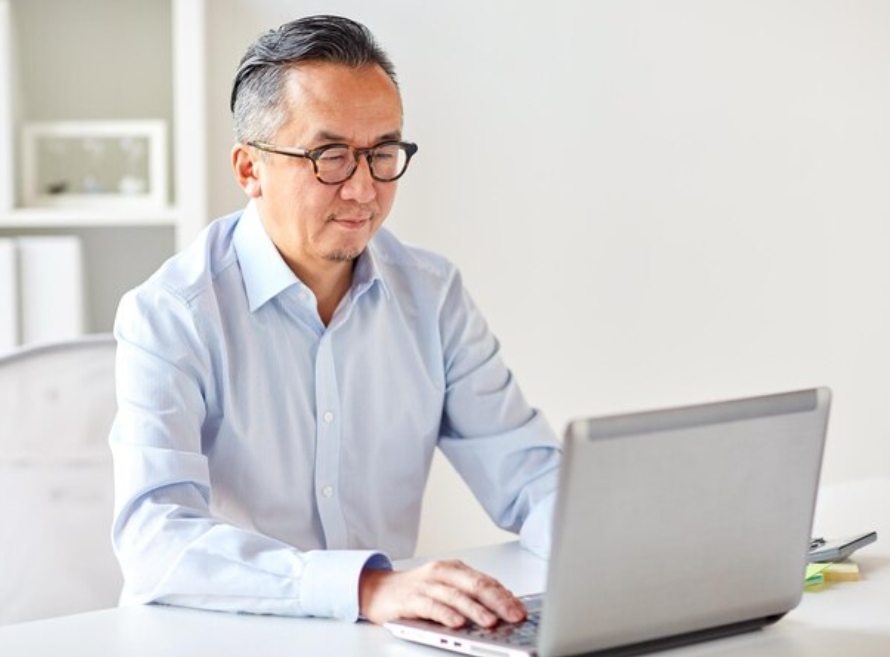 컴퓨터 및 스마트폰 기초 활용 교육